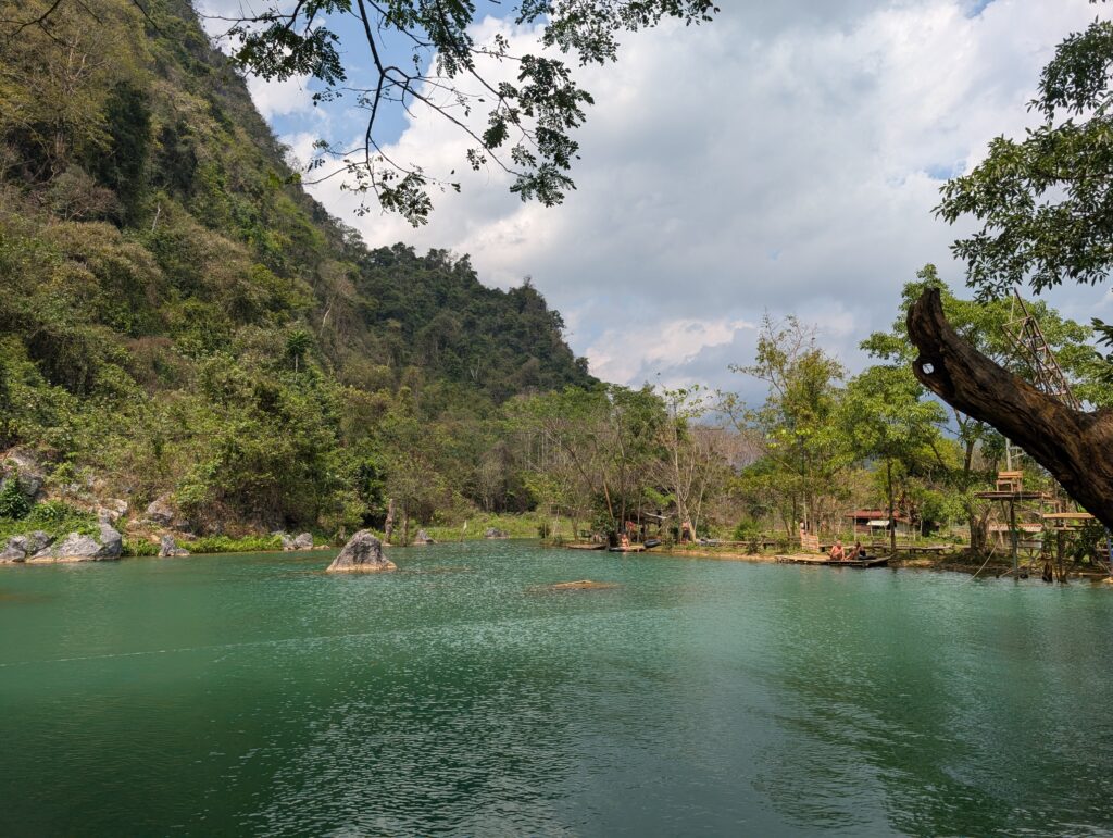 Laos Vang Vieng Blue Lagoon 4 proche grotte de Tham Chang