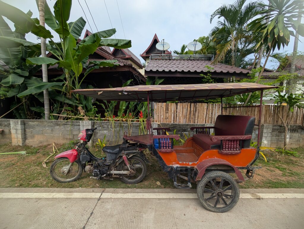 tuk tuk deluxe 4000 iles Laos